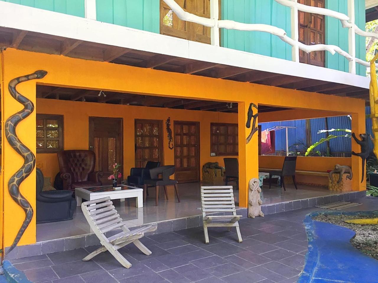 Madre Selva Hostel Puerto Viejo de Talamanca Luaran gambar