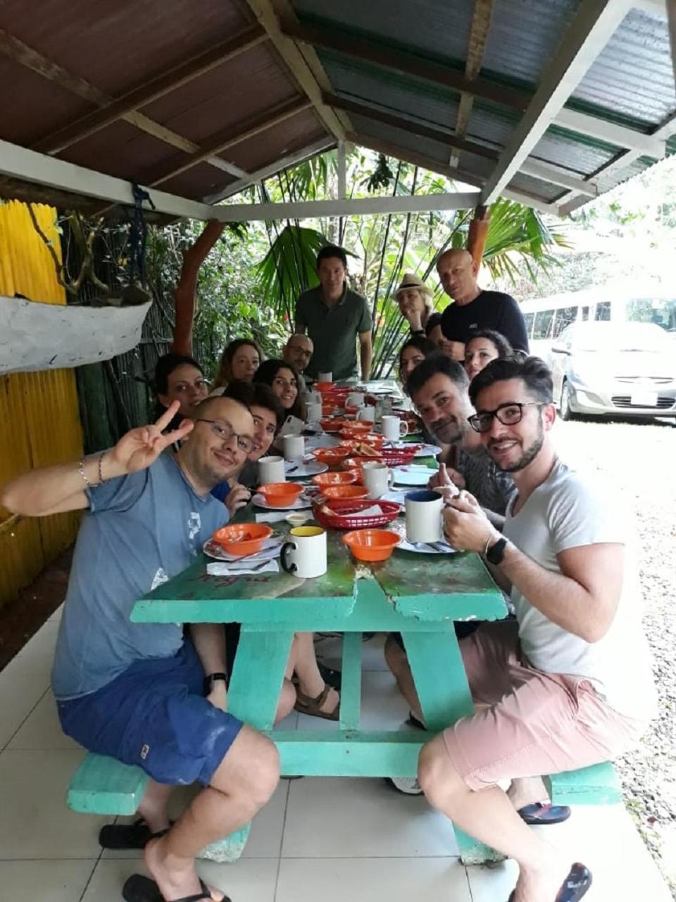 Madre Selva Hostel Puerto Viejo de Talamanca Luaran gambar